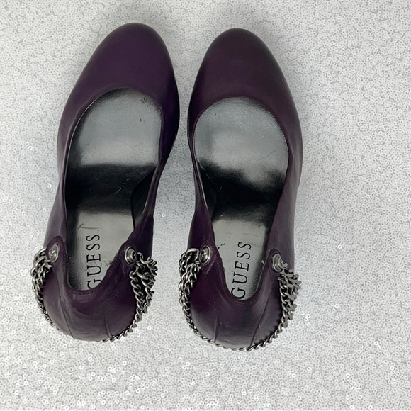 GUESS Women’s Seeri platform pumps women’s size 7 purple with silver chains. - Picture 10 of 16